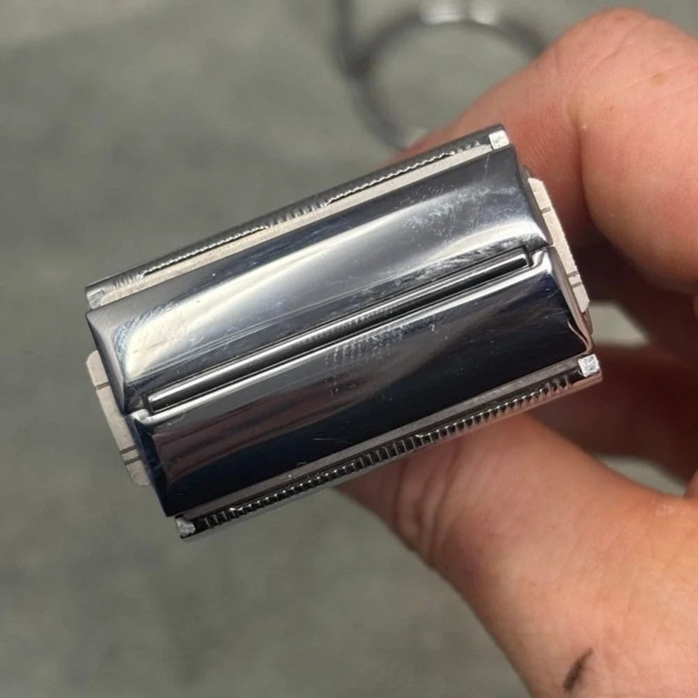 Van Der Hagen Safety Razor with Stand Butterfly Open‎ Chrome Double Edge Mens